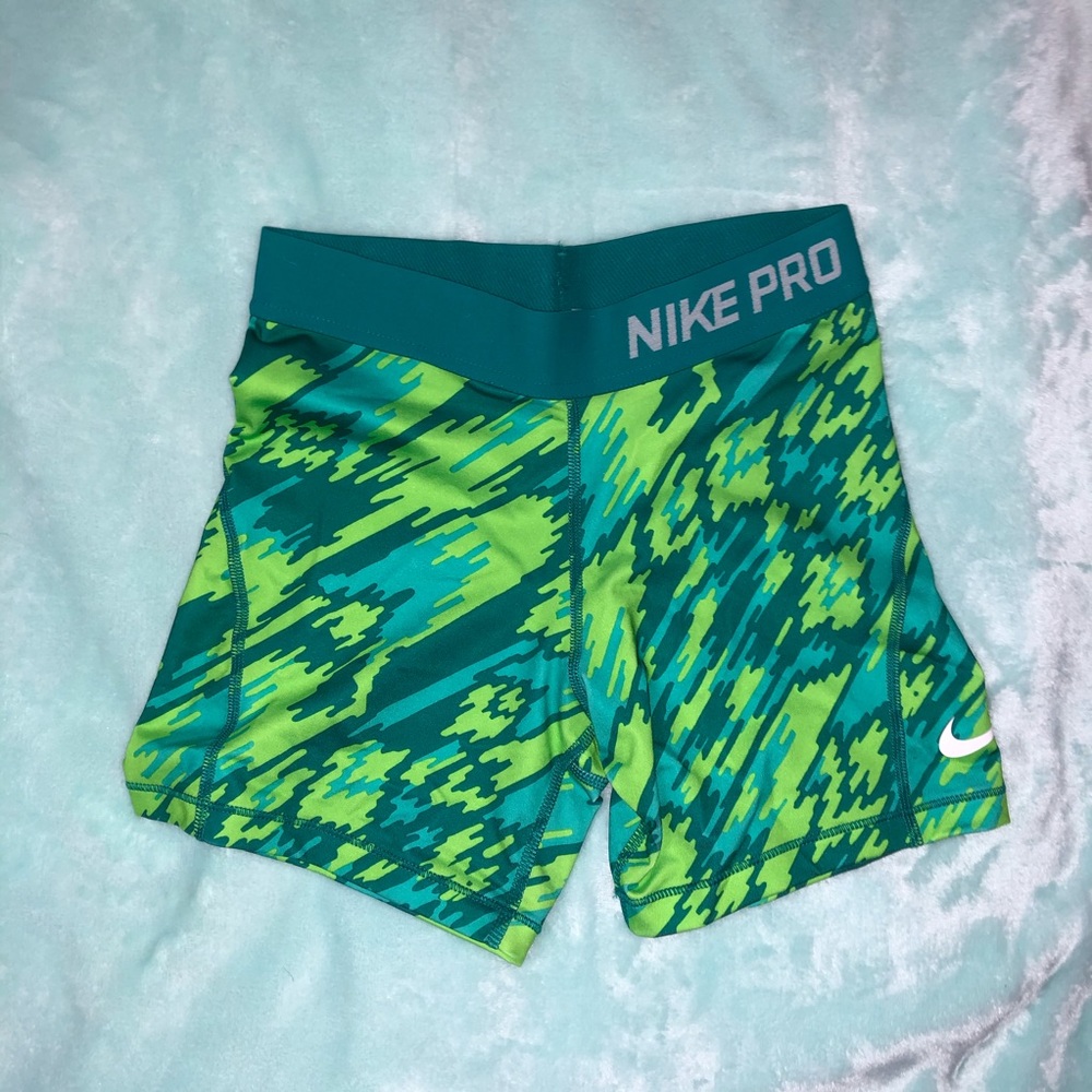 Girl’s Nike Pro Spandex